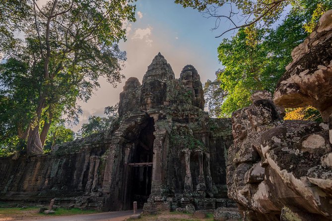 1-Day Angkor Wat Sunrise & All Interesting Temples Private Tour - Angkor Wat Sunrise: More Than the Famous View