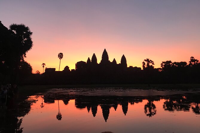 1 Day | Angkor Wat Sunrise with Small Tour - Bayon Temple: the smiling faces and the blend of faith