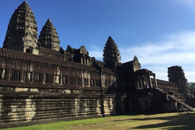 1 Day Angkor Wat with Sunrise Tour - How the 6 to 8 hour day is paced, from pickup to final temples