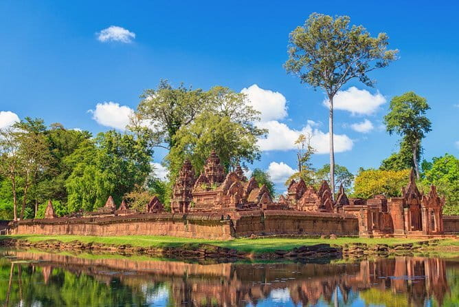 1 Day Beng Mealea ,Koh Ker Pyramid Temple and Peah Vihear Temple - Getting there and the 4x4 climbs: comfort beats courage