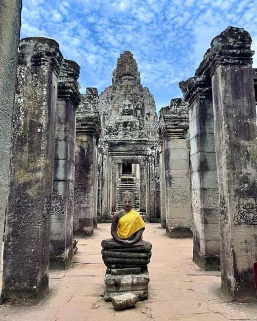 1-Day Trip to Angkor Wat with a Private or Shared Guide in Spanish - Key highlights to zero in on