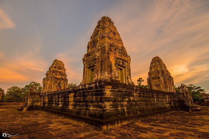 2-Day Angkor Wat, Banteay Srei & Floating Village Kampong Pluk - Phnom Bakheng climb for sunset, with a built-in reality check