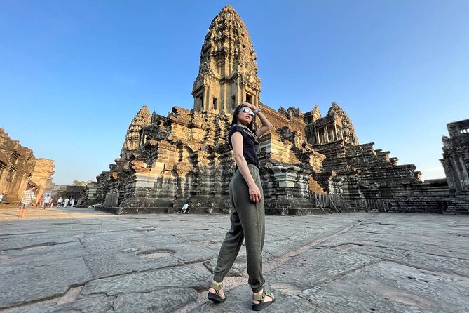 2-Day Angkor Wat Tour with Banteay Srei and Floating Village - Price and logistics: where the real cost shows up