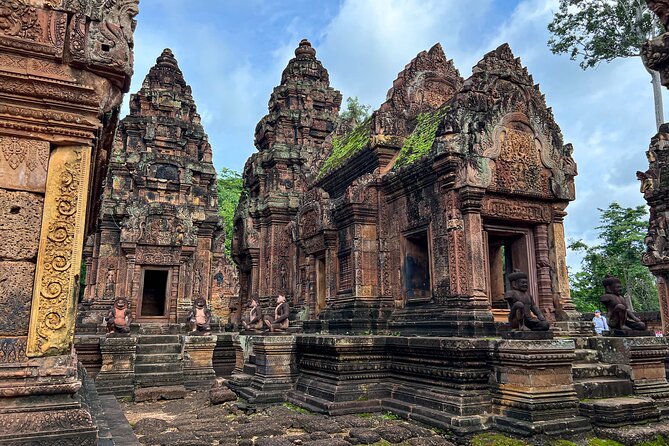 2-Day Angkor Wat Tour with Banteay Srei and Floating Village - Comfort, guide quality, and why the service details matter