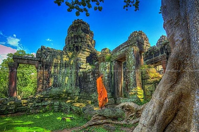 2-Day Angkor Wat with Temples On Small Circle & Kulen Waterfall - The Guide Makes the Difference: English Explanations That Stick
