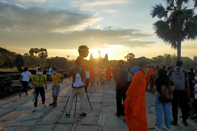 2-Day tour with sunrise - Why the guide commentary changes what you remember