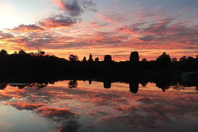 2 Days Discover Angkor Wat Complex and Cambodia's Villages Tours - Day 2 at Beng Mealea: the more wild, less restored ruins