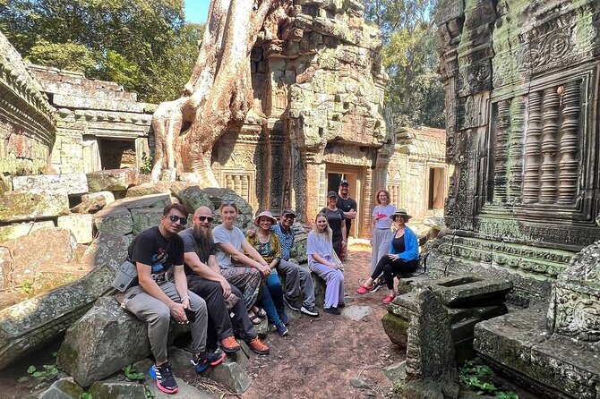 2 Days Exclusive Temple Highlights with Sunset and Sunrise Tour - Day 1: Pre Rup, Banteay Srei, Neak Pean, and Preah Khan