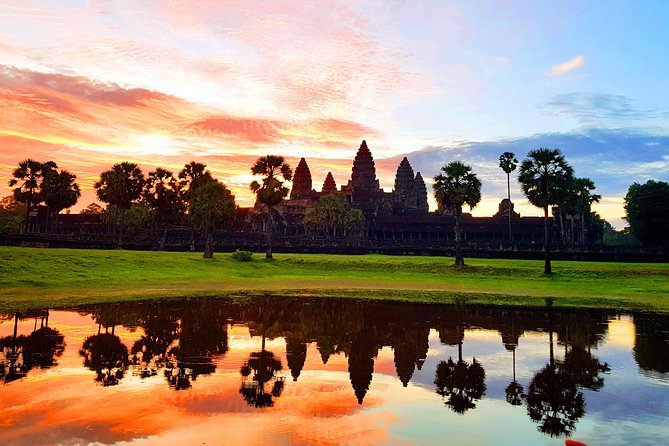 2-Days Private Tour in Angkor Sunrise, Banteay Srei and Beng Mealea Temple - After sunrise: Bayon and Ta Prohm’s stone drama
