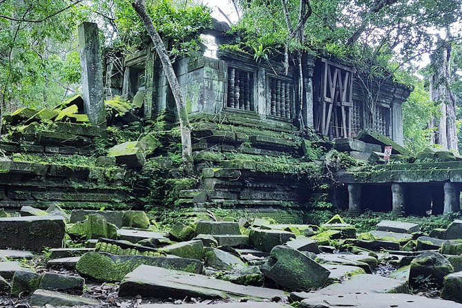 2-Days Private Tour in Angkor Sunrise, Banteay Srei and Beng Mealea Temple - Preah Khan and Neak Pean: sanctuary vibes in a jungle setting