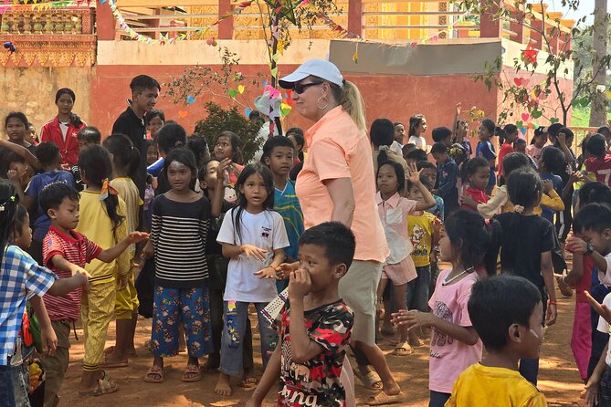 2 Days Tour in Siem Reap including Lunch, Dinner & Apsara Show - Value check: is $210 per person fair for what you get?