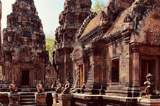 2-Days Tour (The Best Historical of Khmer Empire) - Day 2 at Angkor Wat and Ta Prohm: Icons With Breathing Room