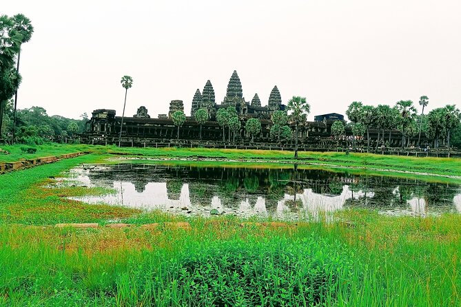 2 Days Tuk Tuk Private Tour of Angkor - The Small Tour day: Angkor Wat to Ta Prohm and the Bayon faces