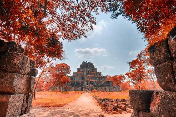 5-Day All Major Temples & Kulen Mount Waterfall & Koh Ker & Beng Mealea - Day 5: Phnom Kulen 1000 Lingas, Artisans Angkor, and Psar Chaa Market