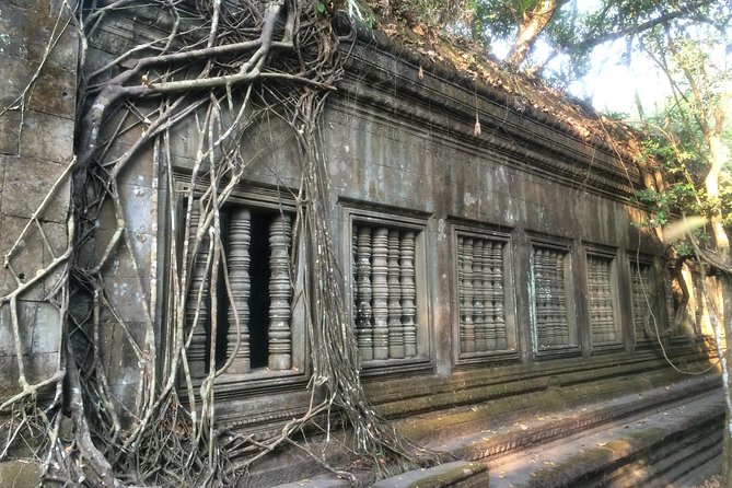 A Day Angkor Wat Sunrise Tour, Ta Prohm & Hidden Gems Beng Mealea - Banteay Srei: Carvings That Reward Staying a Bit Longer