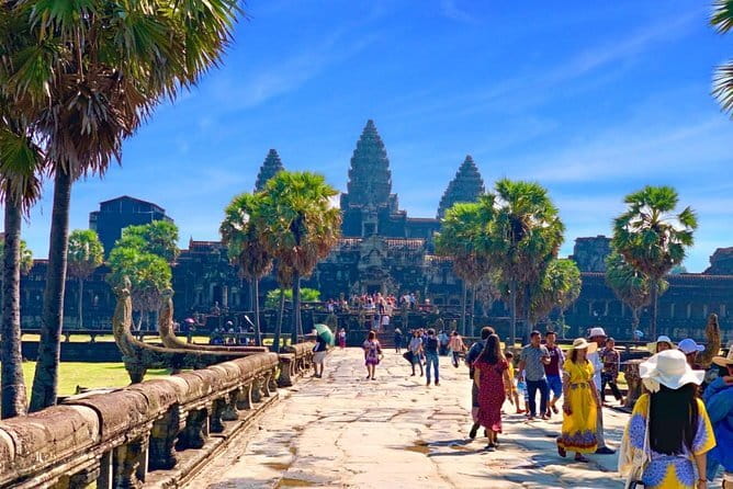 Amazing full day TUKTUK tour - Terrace of Elephants and Terrace of the Leper King