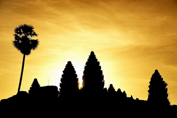 Angkor 2-Day Sunset & Sunrise Small-Group Tour - Which kind of traveler should book this?