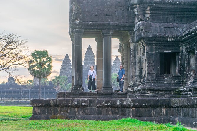 Angkor Adventure Vespa Tour / Tuk Tuk or Car - Pickup at 8:00, then straight into Angkor Wat time