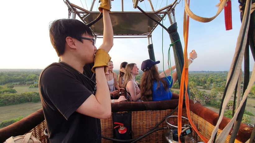 Angkor Stunning Hot Air Balloon - The Provider and the Team Dynamic: What You Can Expect Day of