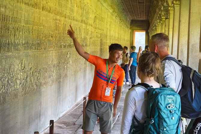 Angkor Sunrise Bike Tour - Breakfast & Lunch included - What the guide role really gives you at Angkor