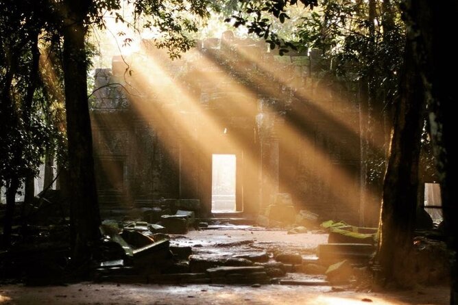 Angkor Sunrise Half-Day Tour with Private Vehicles & Tour Guide - Bayon Temple: The Fast Stop That Still Feels Like the Real Thing