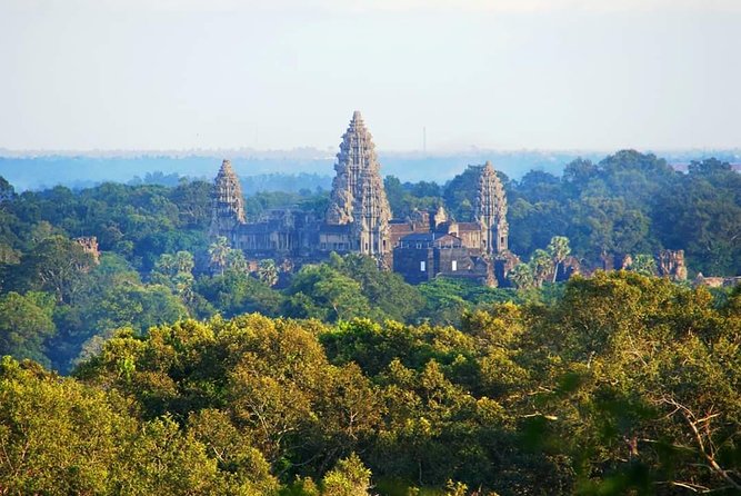 Angkor temples Tour - Angkor Thom: faces, gateways, and a city feel