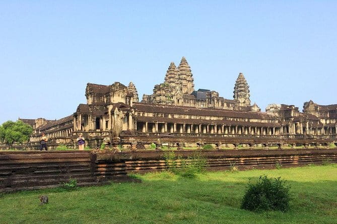 Angkor Wat 2 Days and a Half Temples & Tonle Sap-Small Group Tour - Price and what it really costs