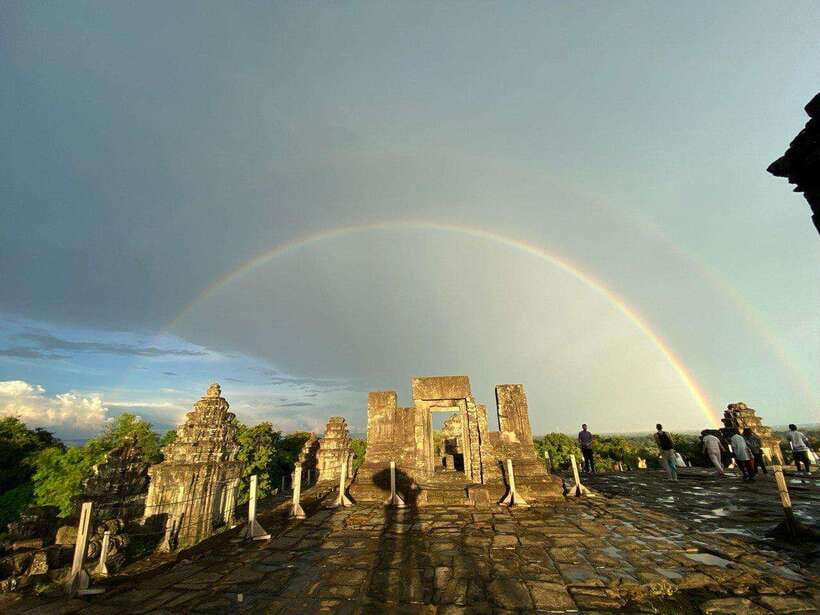 Angkor Wat, Angkor Thom, and Ta Prohm Day Trip with Sunset - Pickup and Transport: The Part You Feel in Real Life