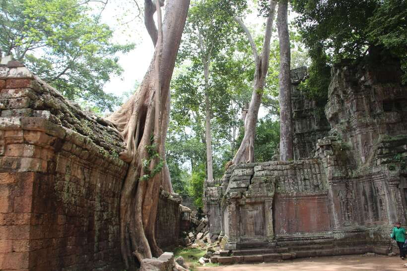 Angkor Wat Full-Day Private Tour with Sunset - Pre Rup sunset: the final view payoff