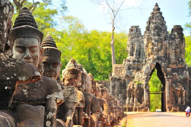 Angkor Wat full Day 'Small Group with sunset & Tour Guide - Banteay Kdei: the monk-cell ruin with tree-root drama