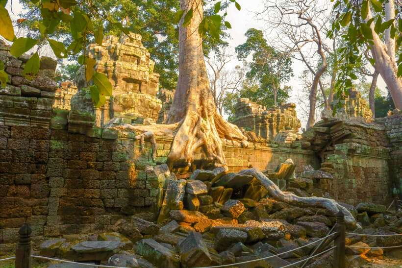 Angkor Wat: Full-Day Temples Small Group Tour - Photo, heat, dress code, and what to pack for a smooth day