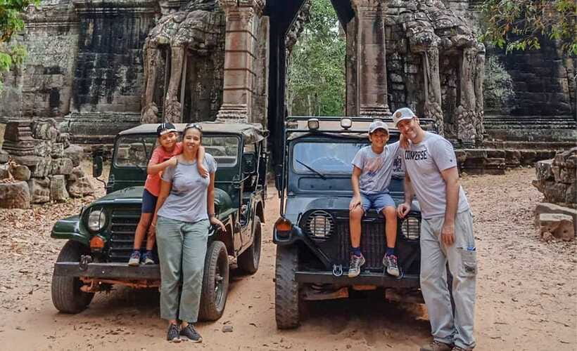 Angkor Wat: Guided Jeep Tour Inclusive lunch at local house - Lunch at a Local House and Meeting Cambodians