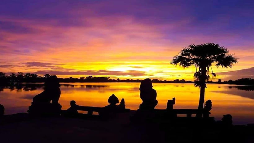 Angkor Wat Guided Sunrise Tour - Who Should Book This Angkor Wat Sunrise Tour