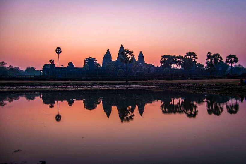 Angkor Wat: Highlights and Sunrise Guided Tour - Key highlights you’ll feel right away