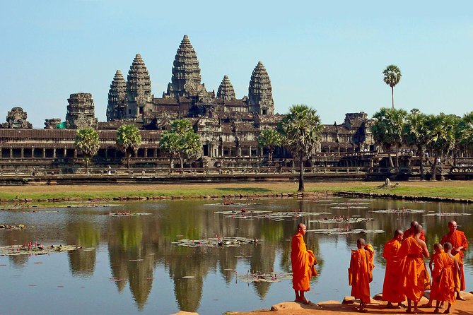 Angkor Wat Private Day Tour from Siem Reap - Pickup and Transport: Tuk-Tuk Fun, Minivan Comfort