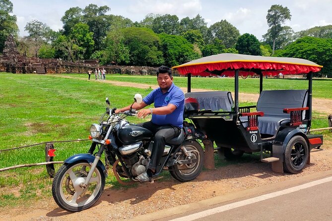 Angkor Wat Private Tour by Tuk-Tuk with English Speaking Driver - Angkor Thom South Gate: Great City Energy in 30 Minutes