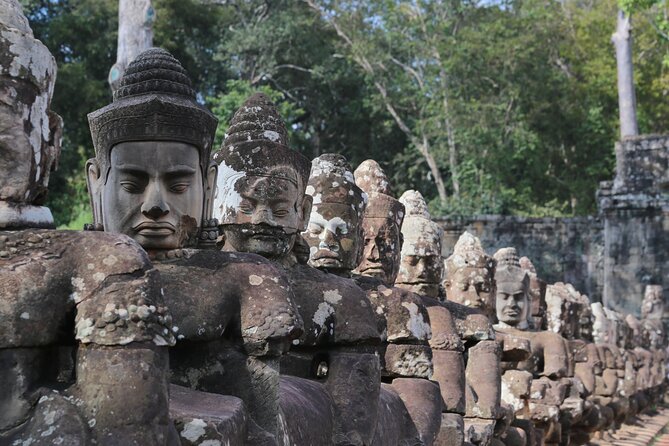 Angkor Wat Private Tuk-Tuk Tour (sunrise Option) & more - Stop 5: Banteay Kdei, pink stone and calmer carving