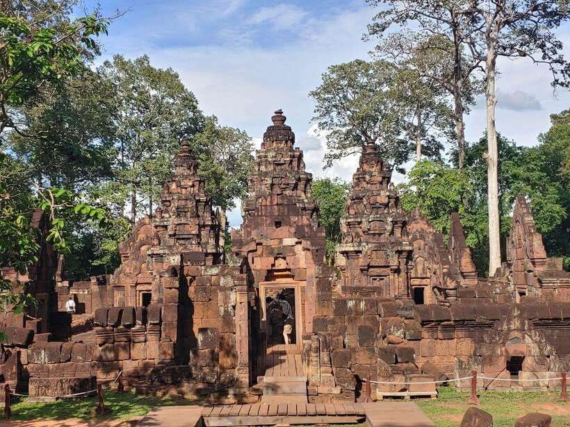 Angkor Wat, Small Circuit Private Tour with Banteay Srei - Bayon and Baphuon: the stone faces and older temple layers