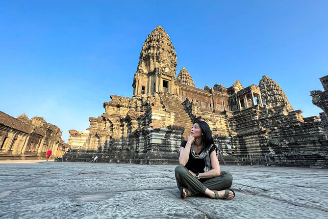 Angkor Wat Small Group Tour and Sunset with Lunch Included - Door-to-door comfort in Siem Reap, plus a guide who sets the tone