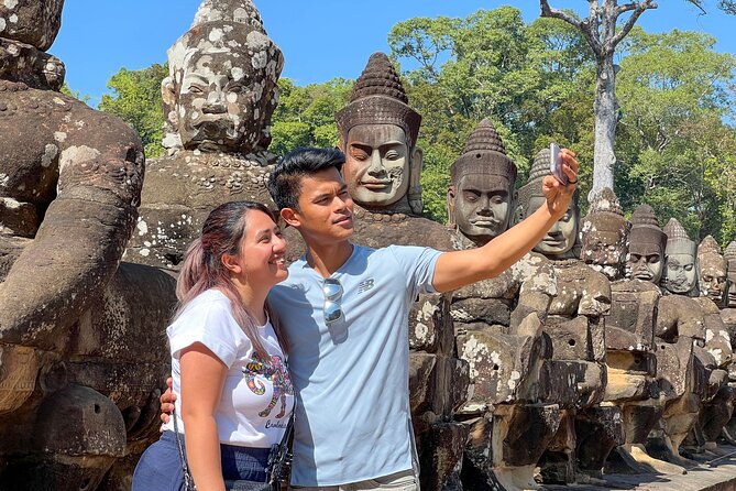 Angkor Wat Small Group Tour and Sunset with Lunch Included - Bayon Temple and its faces: smiling in the shadows