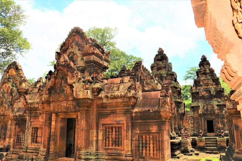 Angkor Wat: Sunrise 2.5 Days Temples & Tonle Sap-Small Group - Day 2: Angkor Wat sunrise, torchlit corridors, then South Gate and Bayon