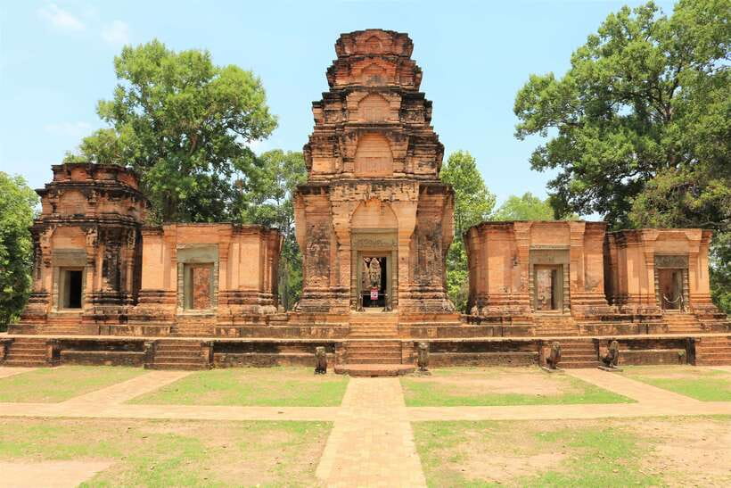 Angkor Wat: Sunrise 2.5 Days with Tonle Sap Lake Tour - Morning Light at Angkor Wat: Sunrise + Interior Time