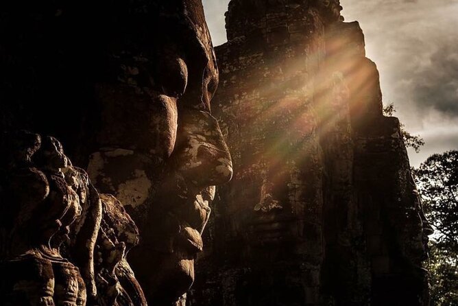 Angkor Wat Sunrise & 3 Main Temples with Breakfast – Small Group - Stop 3: Bayon Temple and how to not just see, but understand the 200 faces