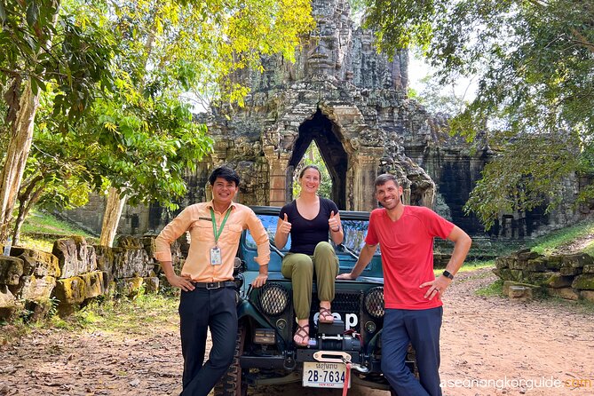 Angkor Wat Sunrise and Market Tour by Jeep - Srah Srang: a village-style pause that feels human