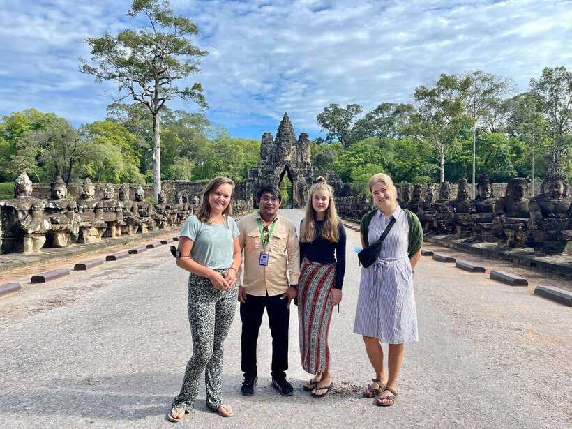 Angkor Wat Sunrise, Banteay Srei, Bayon & Ta Prohm Temple - Bayon Temple and those smiling faces, 54 towers worth lingering on