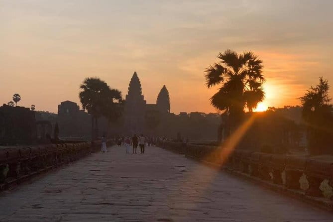 Angkor Wat Sunrise by Tuk Tuk – Personalized Private Tour - Ta Prohm Like Everyone Should Do It, Earlier and Calmer