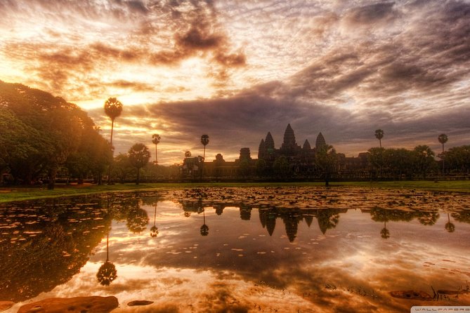 Angkor Wat Sunrise Private Experience with Guide from Siem Reap - Bayon Temple in Angkor Thom, 54 towers and 216 faces