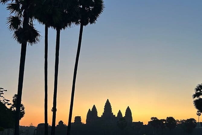 Angkor Wat Sunrise Small-Group 1-Day Tour from Siem Reap - Small-Group Comfort, Tuk-Tuk vs Air-Conditioned Van