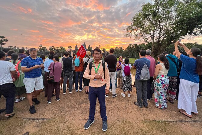 Angkor Wat Sunrise Small Group Tour With Breakfast - Why Angkor Wat at sunrise is worth the early alarm