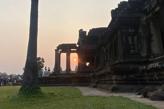 Angkor Wat Sunrise Tour & Archaeological Park Exploration - Why Angkor Wat Sunrise Feels Different